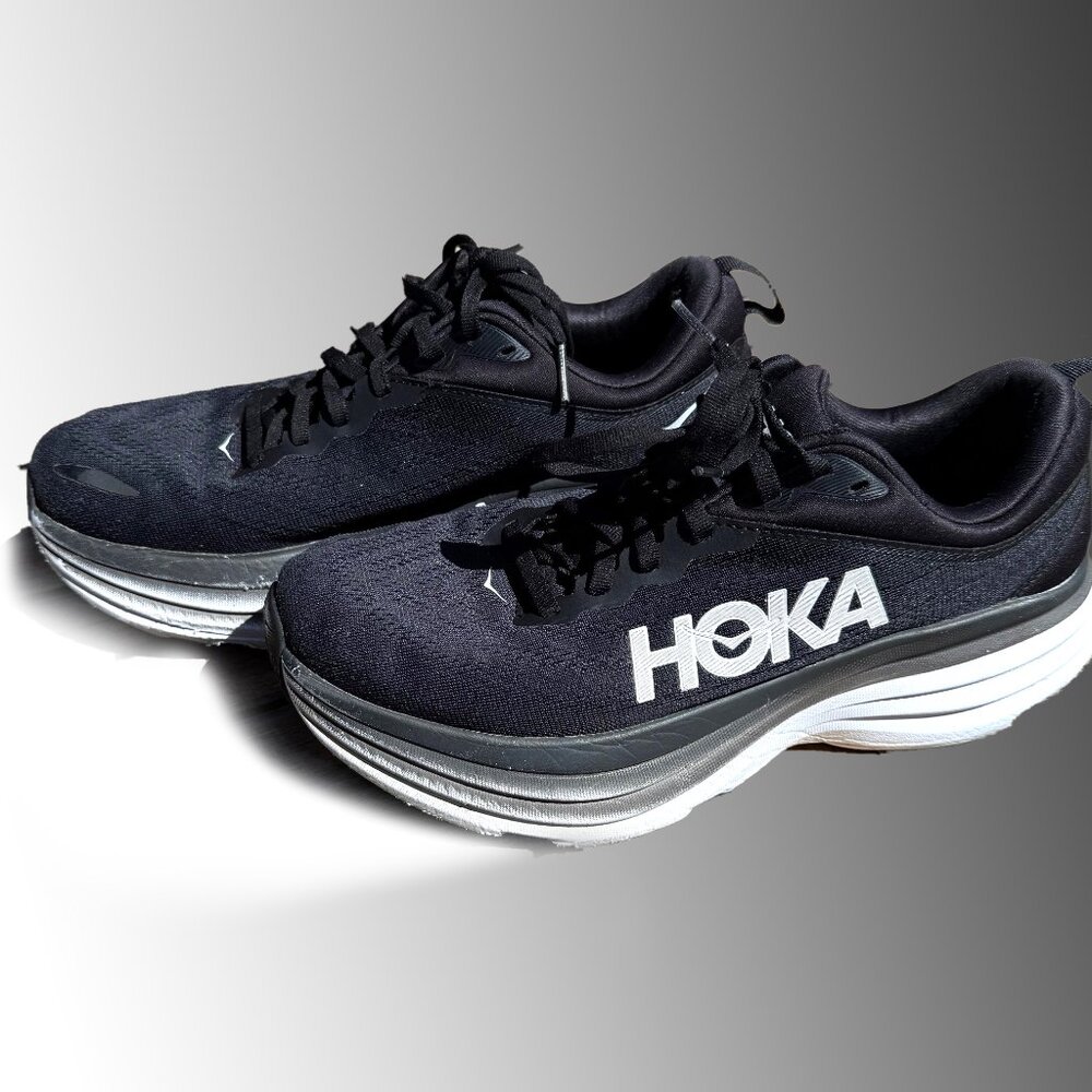 Hoka Black and White bondi 8 women’s size 9B